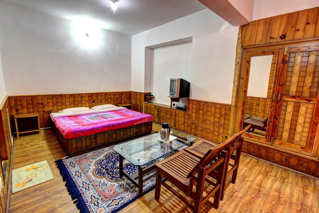 Om-Shanti Villa Manāli Exterior foto