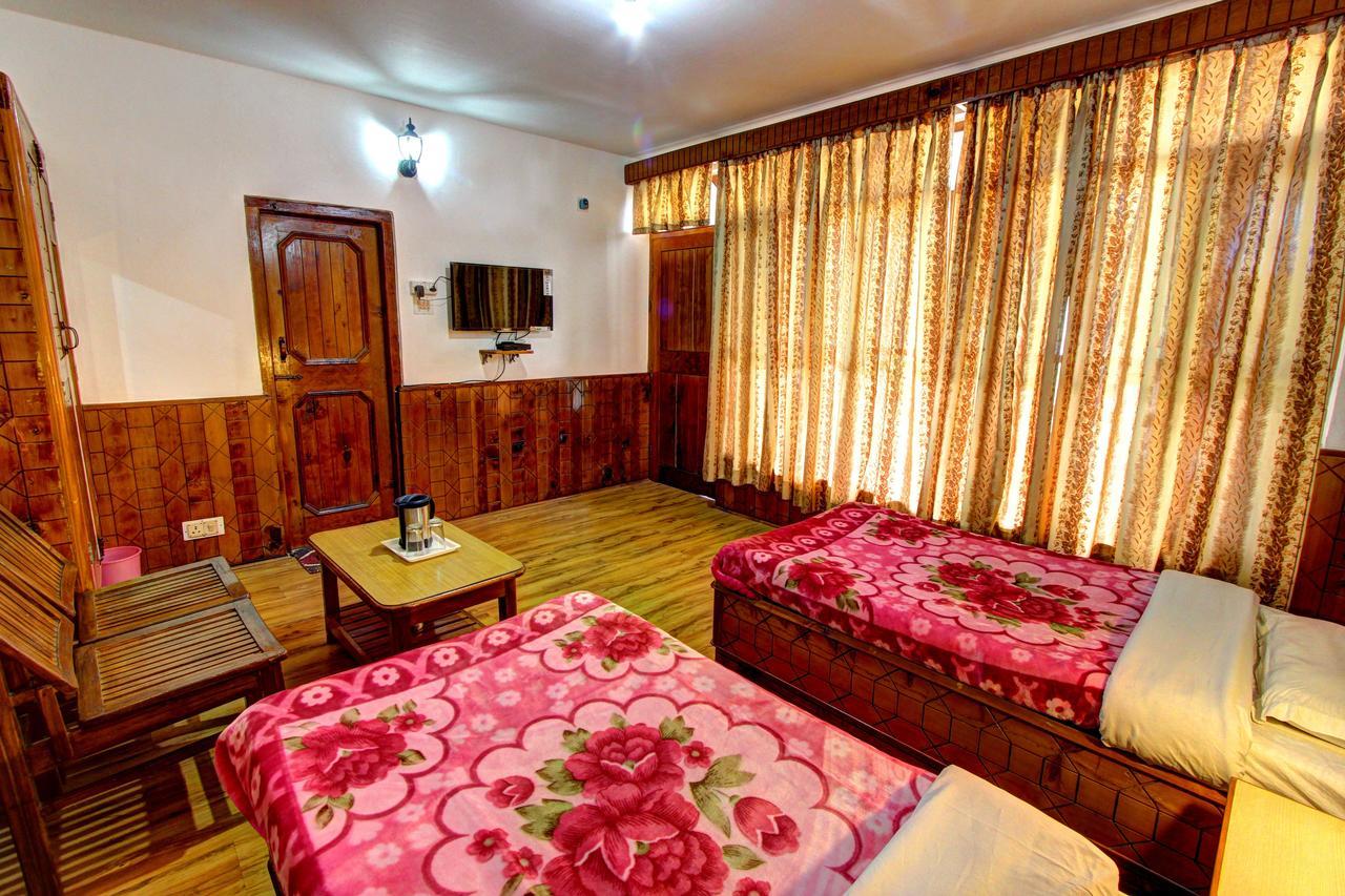 Om-Shanti Villa Manāli Exterior foto