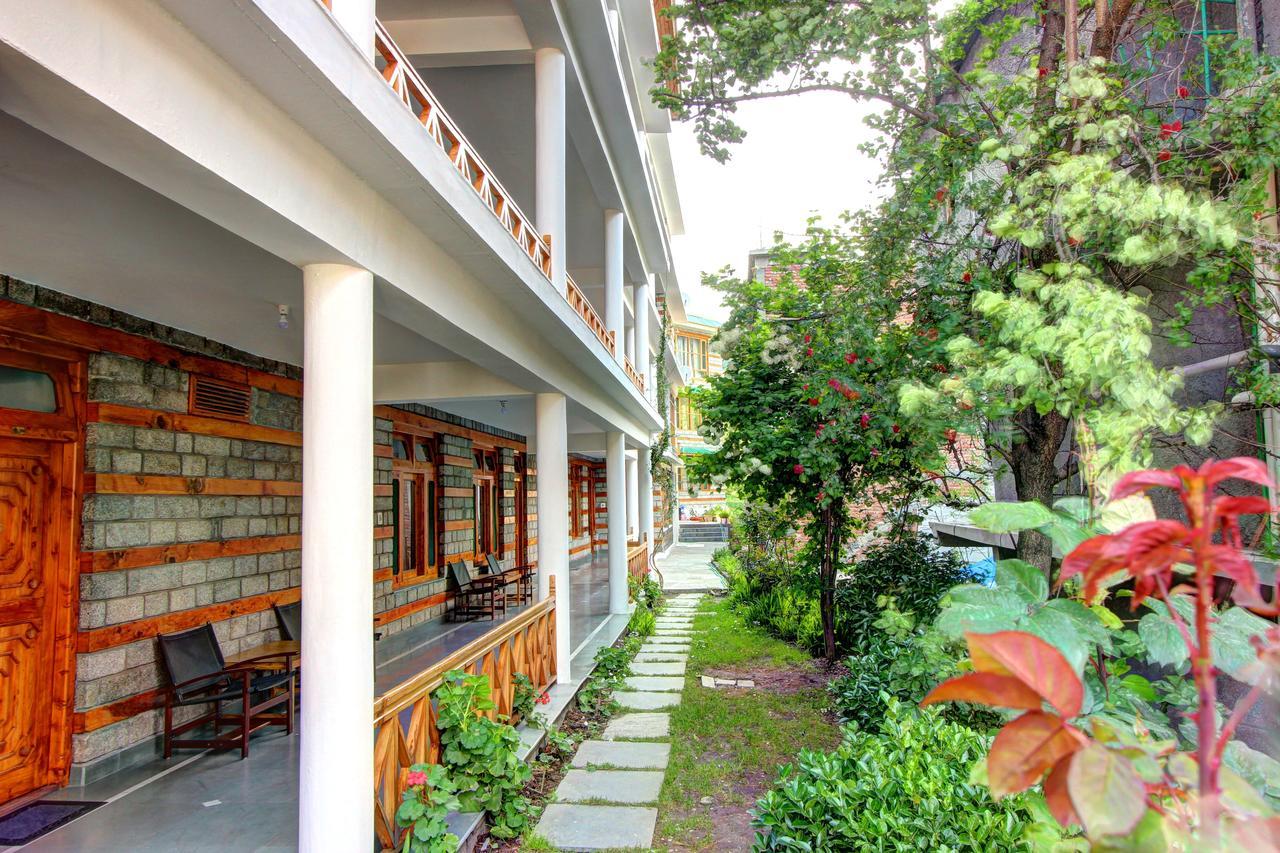 Om-Shanti Villa Manāli Exterior foto